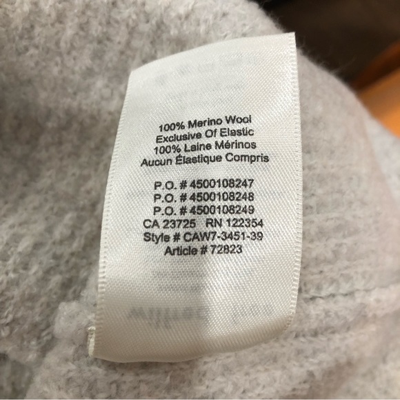 Wilfred v neck oatmeal color sweater with scalloped edging on bottom. XXS. - Picture 9 of 9